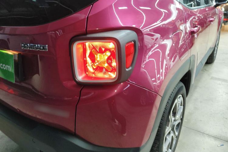 Used Jeep Renegade 2017 180T Automatic Smart Version
