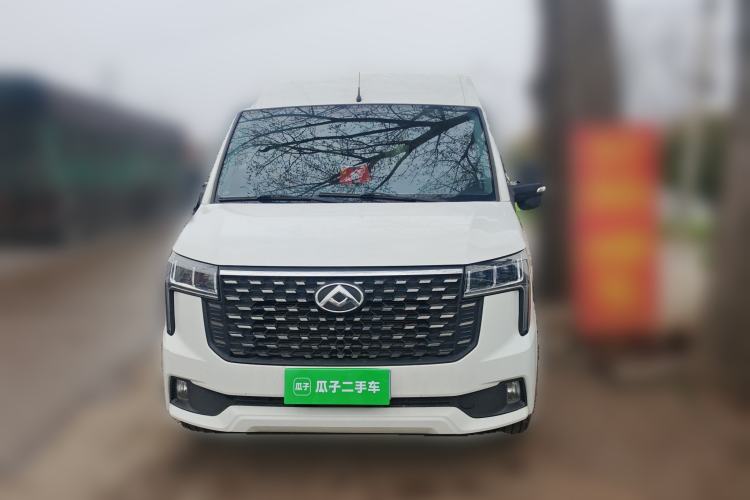 Used SAIC MAXUS Xintu V80 2024 Aotong Value Edition 6AMT Short Wheelbase Mid-Roof Model 127 Ps 5/6 Seats