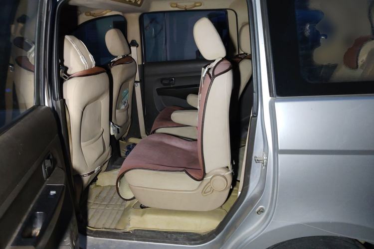 Used Wuling Hongguang 2014 1.5L S Standard Version Left Rear Seat