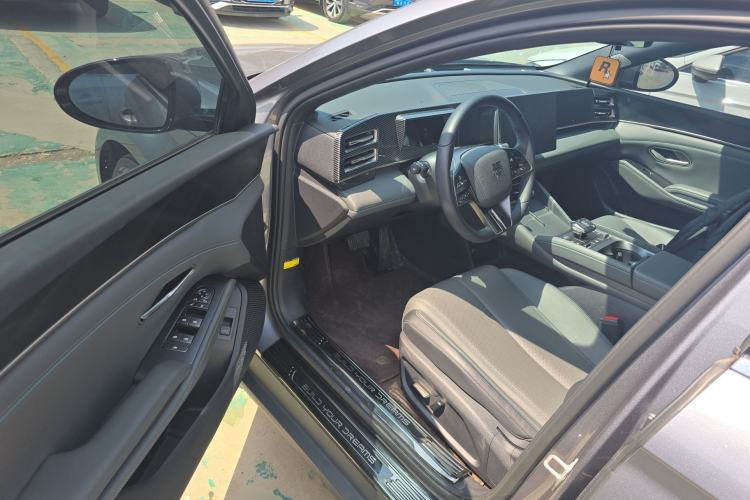 Used BYD Qin L 2024 DM-i 80KM Beyond Model Driver Seat