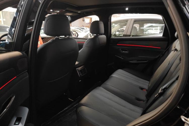 Used BYD Song L DM-i 2026 Model 130KM Superior Version Left Rear Seat