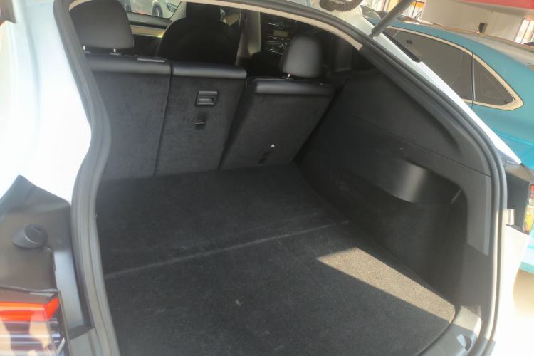 Used Tesla Model Y 2021 Long-Range All-Wheel-Drive Version 3D7