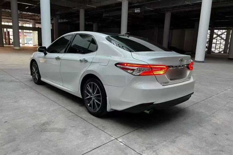 Used Toyota Camry 2021 2.5G Luxury Edition
