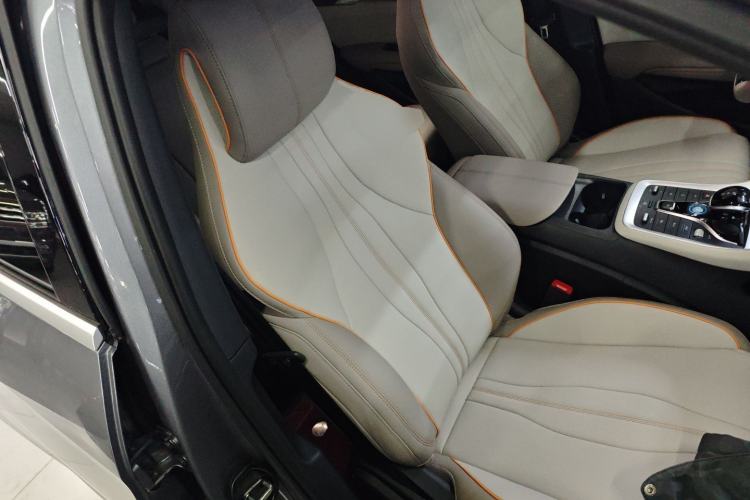 Used BYD Song Pro New Energy 2024 HONOR Edition DM-i 71KM Navigation Model Right Front Seat