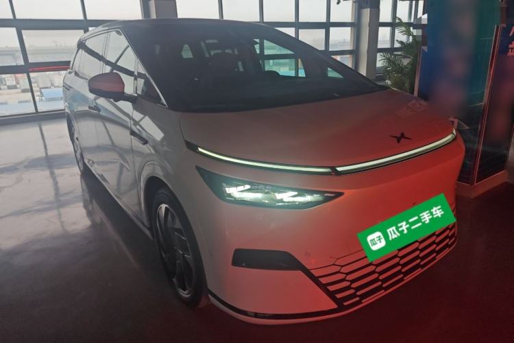 Used XPeng X9 2024 610 Long-Range Max
