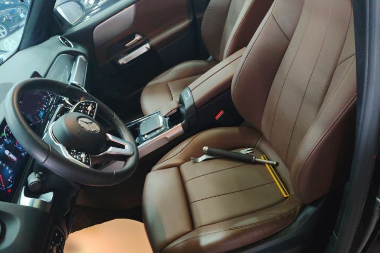 Used Mercedes-Benz GLB 2022 Second Facelift GLB 200 Dynamic Edition Left Front Seat