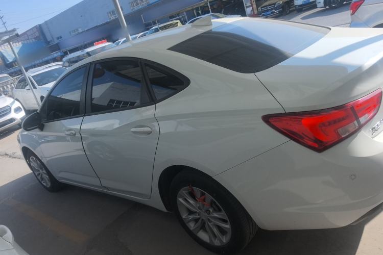 Used Buick Verano 2019 Sedan 20T Dual-Clutch Leading Model Left Side