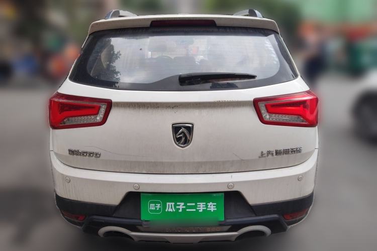 Used Baojun 560 2015 1.8L manual luxury version
