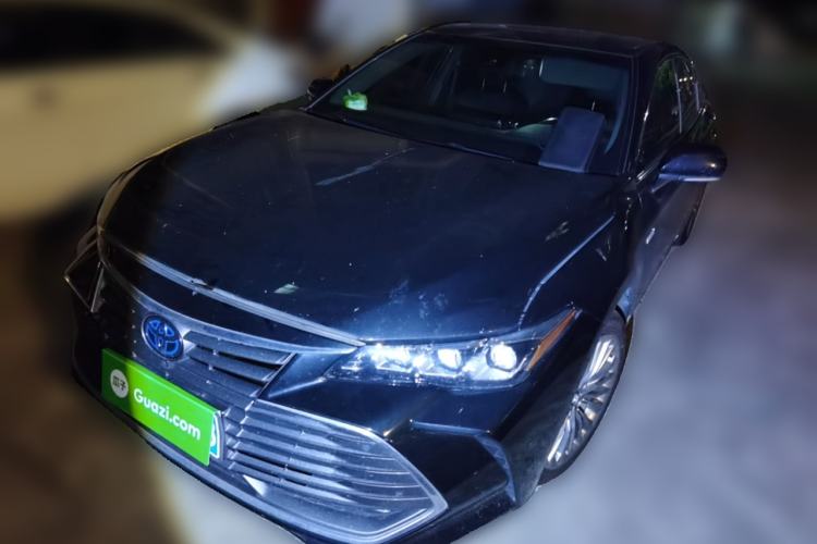 Used Toyota Avalon 2019 Dual-Engine 2.5L XLE Prestige Version China VI Standard