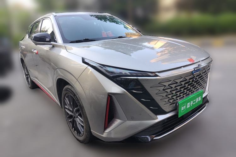 Used CHANGAN OSHAN Z6 2022 Blue Whale 1.5T DCT Luxury Model
