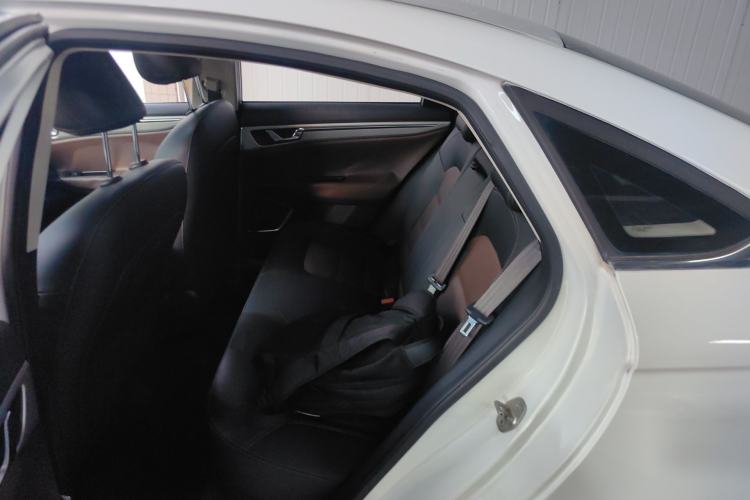 Used Geely Auto Emgrand GL 2017 1.3T DCT Luxury Model Left Rear Seat