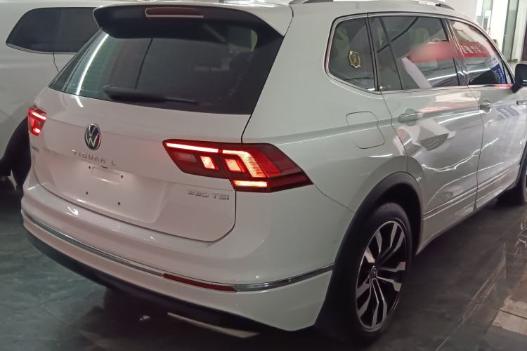 Used Volkswagen Tiguan L 2021 330TSI Automatic Two-Wheel Drive R-Line Enhanced Edition Rear Right 45 Deg