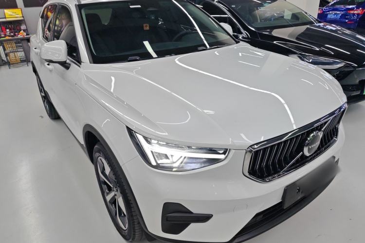 Used Volvo XC40 2024 B4 4x4 Smart Luxury Edition