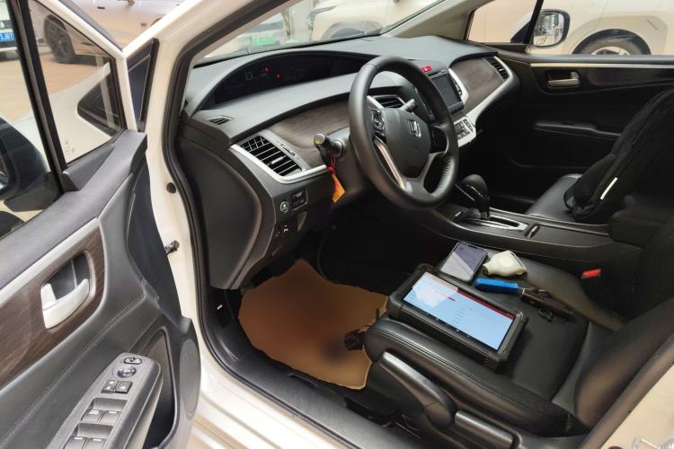 Used Honda Jade 2013 1.8L automatic Comfort version 5 seats Left Front Seat