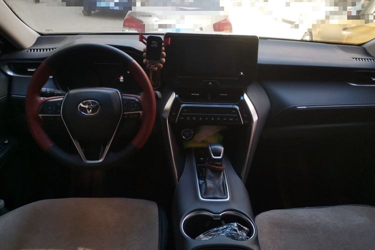 Used Toyota Harrier 2022 Dual-Engine 2.5L CVT Two-Wheel Drive Luxury Edition Center Console