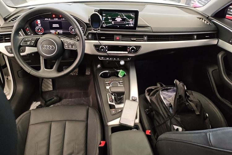 Used Audi A4L 2019 40 TFSI Fashion Version China V