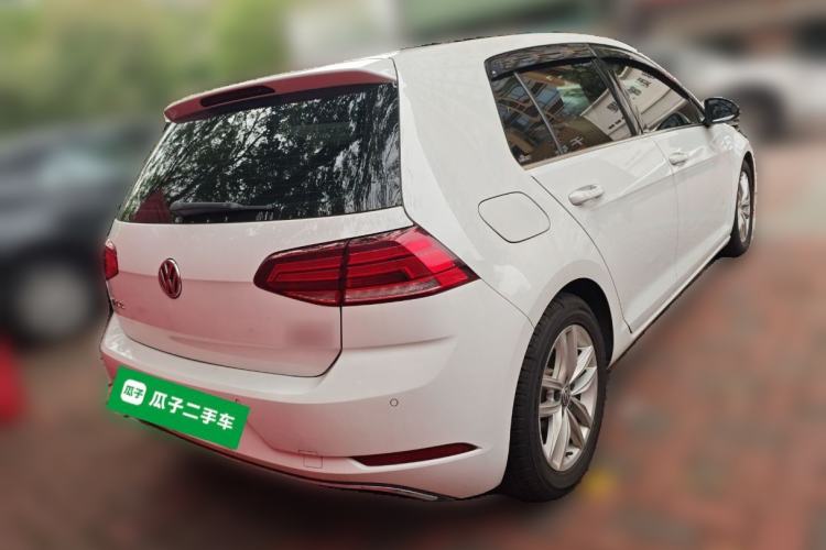 Used Volkswagen Golf 2018 230TSI Manual Comfort Version
