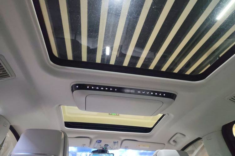 Used Buick GL8 New Energy 2024 Lu Zun Deluxe Edition 7-Seater Headliner