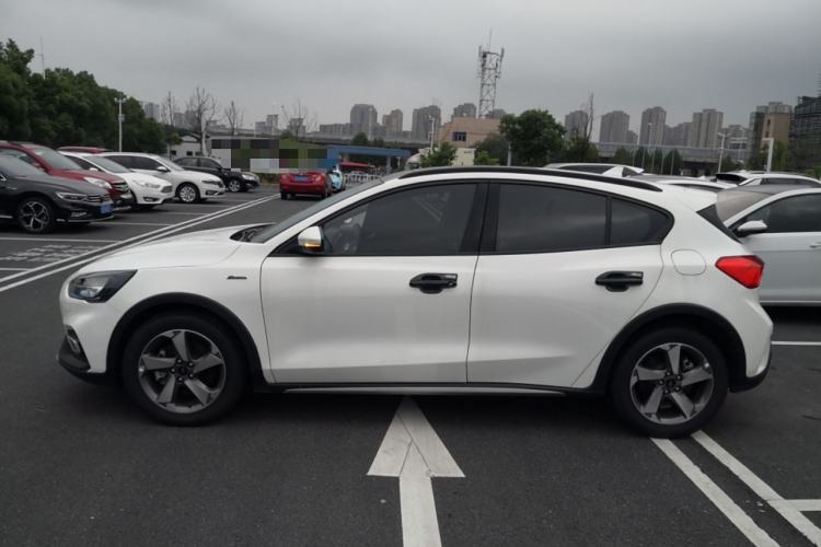 Used Ford Focus Active 2021 EcoBoost 180 Automatic Trendy Model
