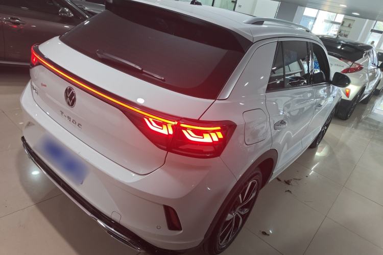Used Volkswagen T-ROC 2025 Facelifted 300TSI DSG Two-Wheel-Drive Chen Guang Edition

