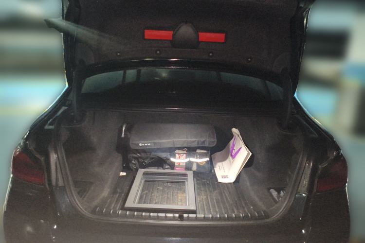 Used BMW 5 Series 2022 Second Facelift 530Li Luxury Version M Sport Package Trunk