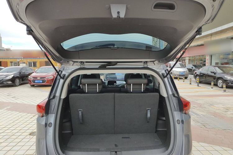 Used Chevrolet Orlando 2018 Redline 530T Automatic Enjoyment Edition (5+2 Model) – China V Standard