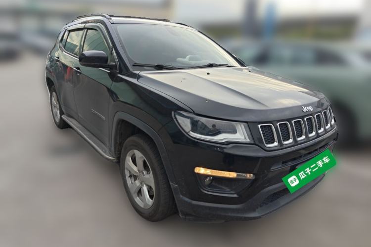 Used Jeep Compass 2017 200T Automatic Family Enjoyment Four-Wheel Drive Edition Front Right 45 Deg