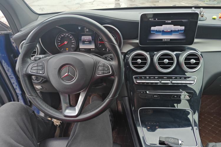 Used Mercedes-Benz GLC 2018 GLC 200 4MATIC Center Console