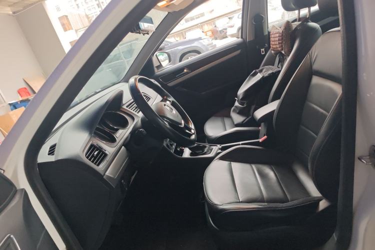 Used Volkswagen Gran Lavida 2015 1.6L Automatic Comfort Edition Left Front Seat