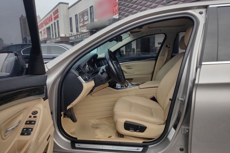 Used BMW 5 Series 2014 525Li Luxury Design Package
