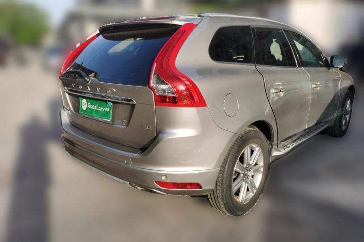 Used Volvo XC60 2015 T5 Smart Upgrade Model
