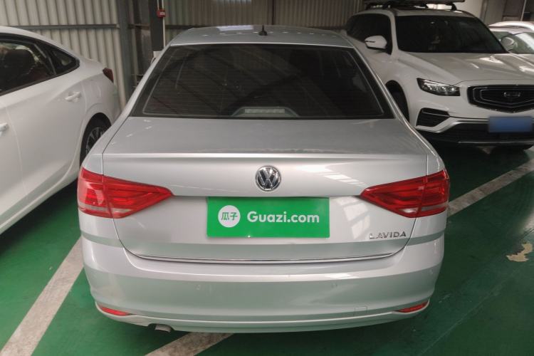 Used Volkswagen Lavida 2015 1.6L Manual Comfort Edition Rear