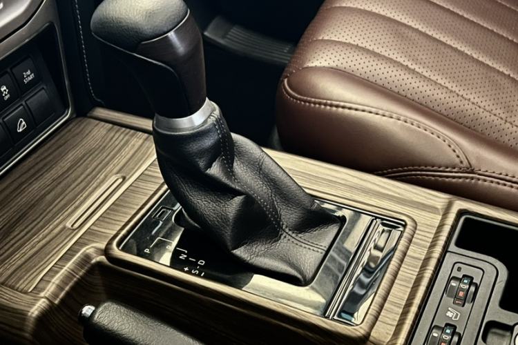 Used Toyota Prado 2018 3.5L Automatic TX-L with Rear-Mounted Spare Tire
