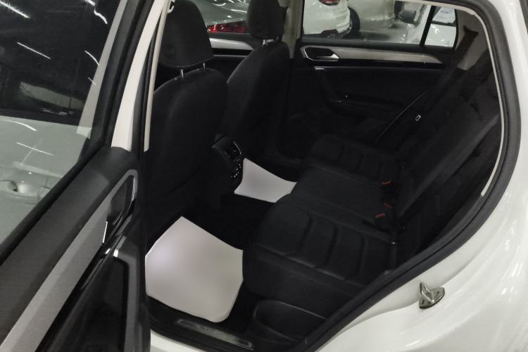 Used Volkswagen Tayron 2022 280TSI Two-Wheel Drive Luxury Smart Connectivity Version Left Rear Seat