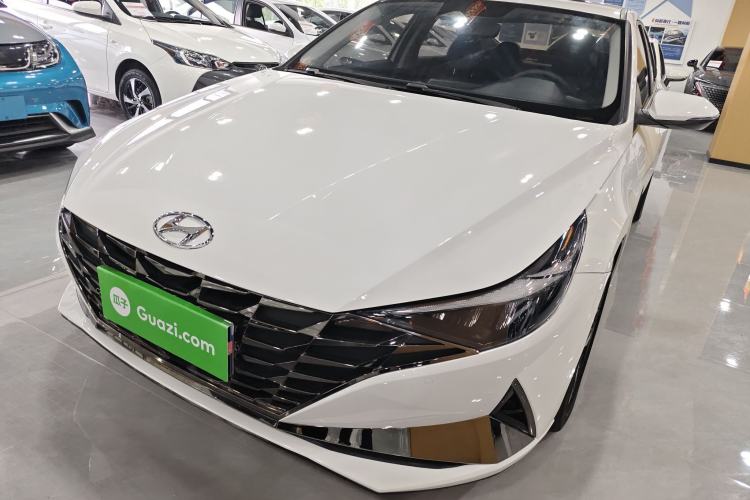 Used Hyundai Elantra 2022 1.5L CVT LUX Prestige Edition