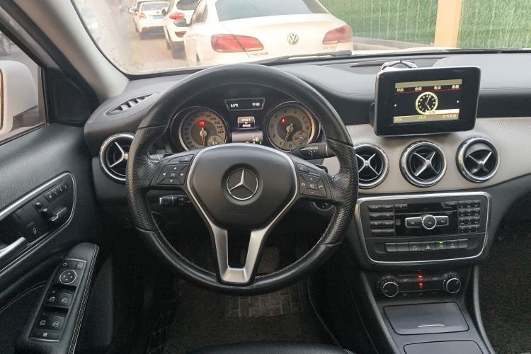 Used Mercedes-Benz GLA 2015 GLA 200 Fashion Model