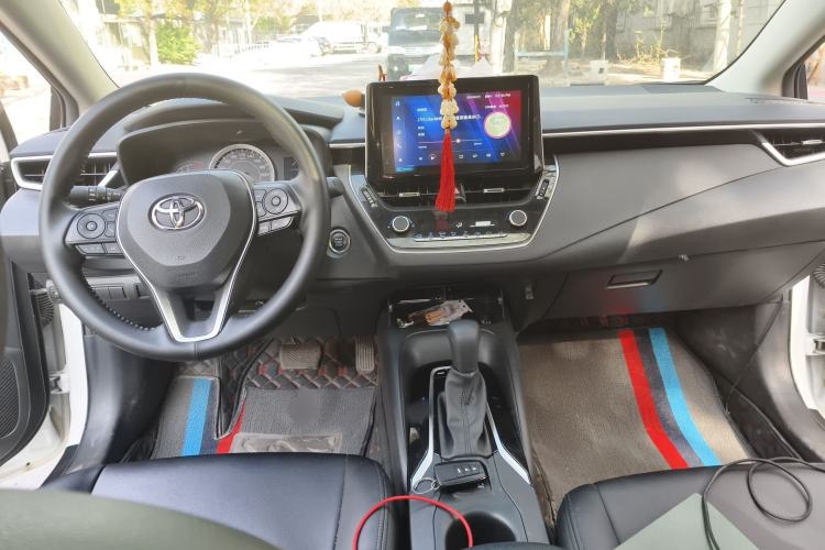 Used Toyota Corolla 2021 TNGA 1.5L CVT Elite Edition Center Console