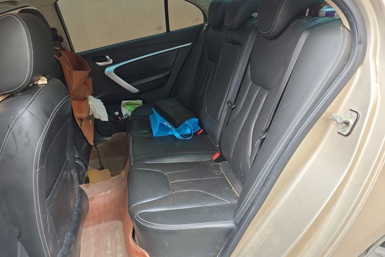 Used Geely Auto Emgrand 2017 Sedan Million Edition 1.5L Manual - Upward Version
