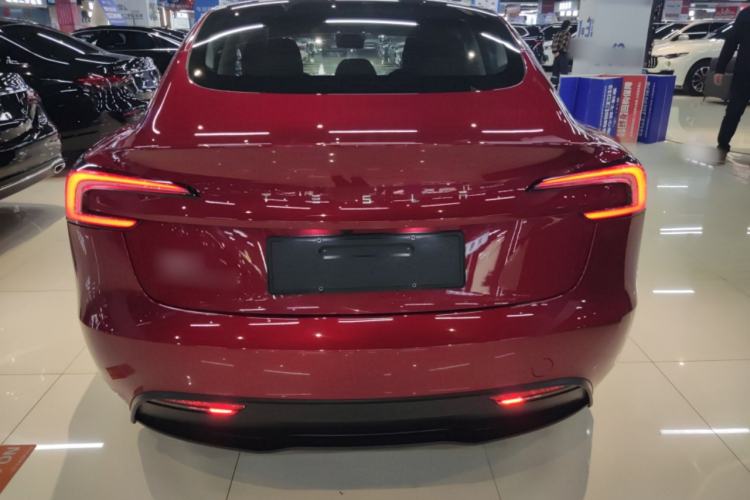 Used Tesla Model 3 2023 Rear-Wheel-Drive Version
