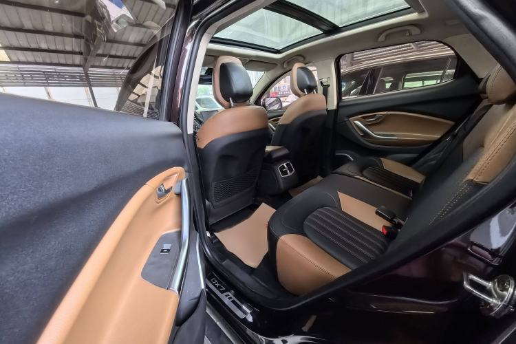 Used Soueast DX7 2017 1.5T Automatic Luxury Model
