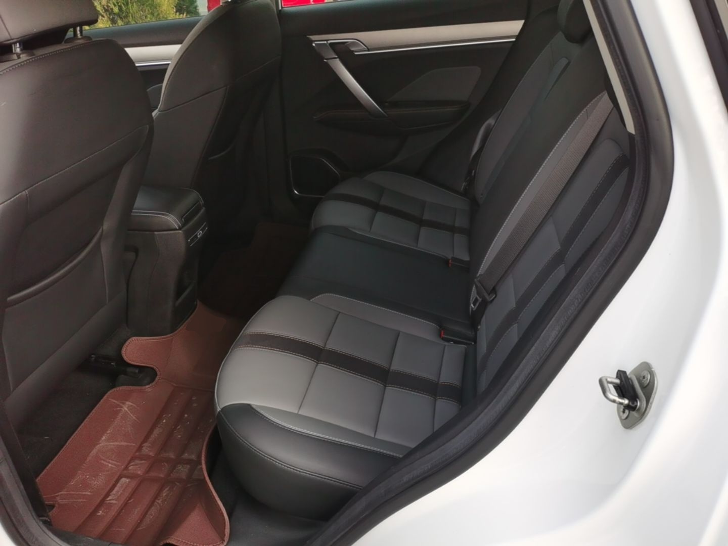 Geely Auto Coolray 2024 1.5T DCT Longteng Edition — снимка 20
