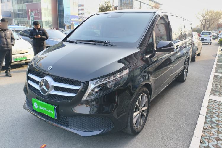 Used Mercedes-Benz V-Class 2022 V 260 Avantgarde Edition