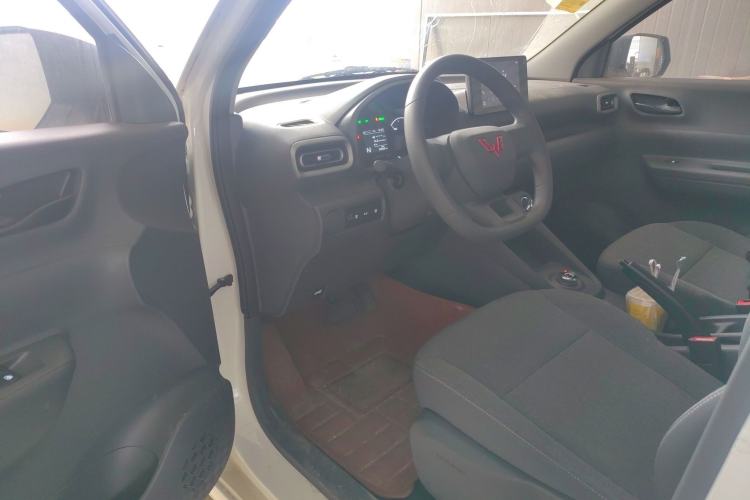 Used Wuling Hongguang New Energy 2024 All-Electric Model 300KM Standard Version Driver Seat