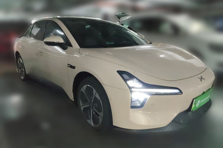 Used XPeng MONA M03 2024 620 with Ultra-Long Range Front Right 45 Deg