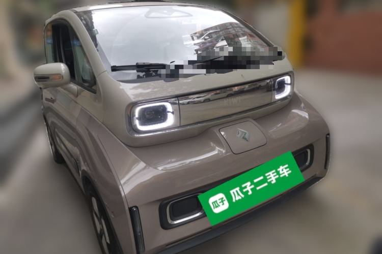 Used Baojun KiWi EV 2023 DJI Edition Lithium Iron Phosphate Front Right 45 Deg