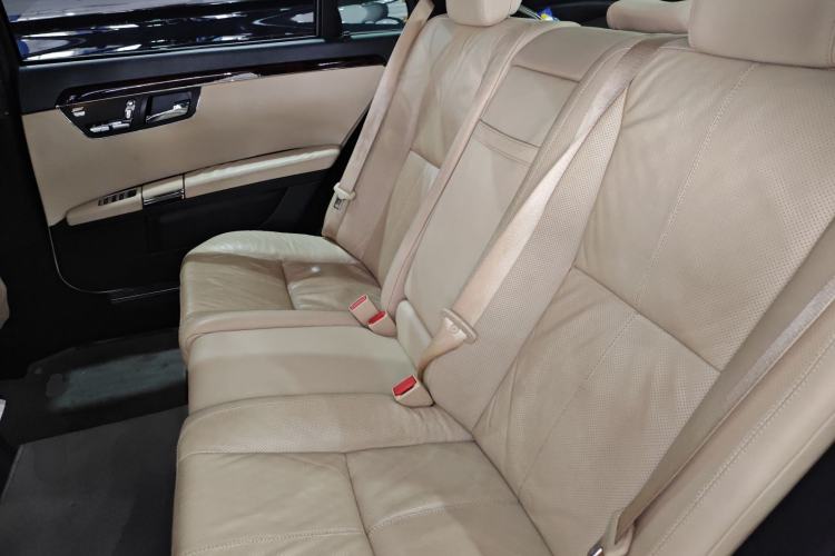 Used Mercedes-Benz S-Class 2008 S 350 L Luxury Model Left Rear Seat