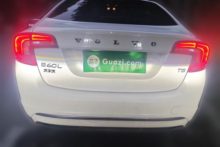 Used Volvo S60 2017 S60L T4 Smart Range Edition
