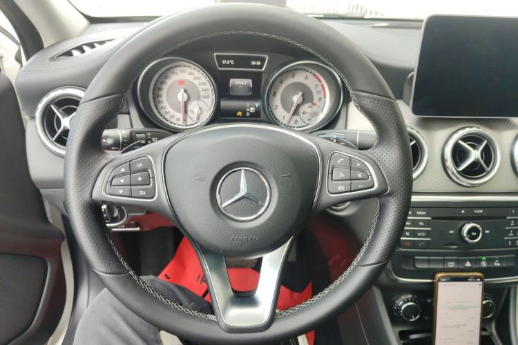 Used Mercedes-Benz GLA 2016 GLA 200 Fashion Model
