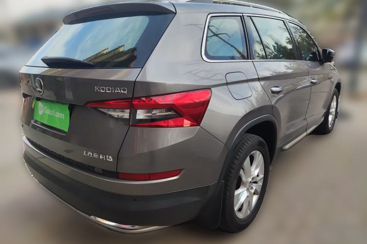 Used Skoda Kodiaq 2018 Facelifted TSI330 5-Seater Two-Wheel-Drive Luxury Enjoyment Edition
