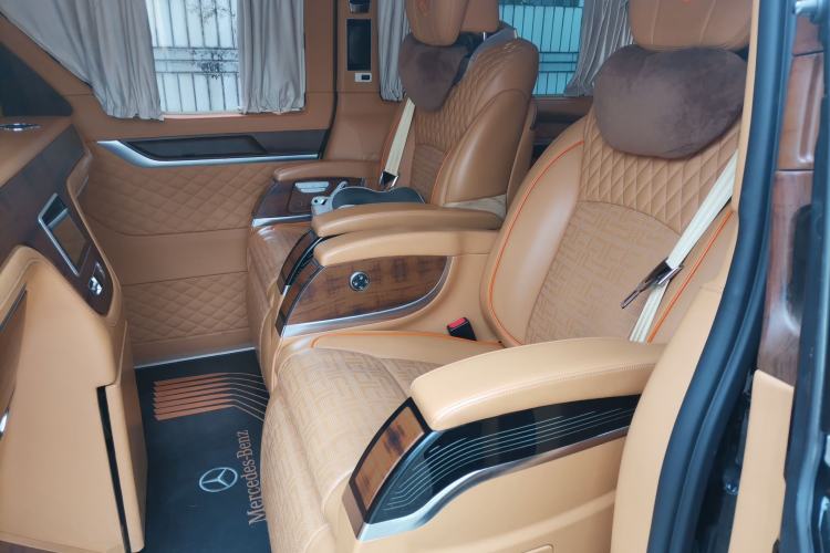 Used Mercedes-Benz Vito 2021 2.0T Business Version 7 Seats Left Rear Seat